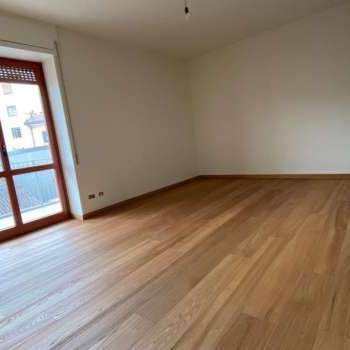 Parquet in olmo nuovo impregnato ad olio tonalizzato